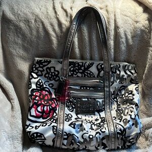 Super Cute Coach Poppy Bag